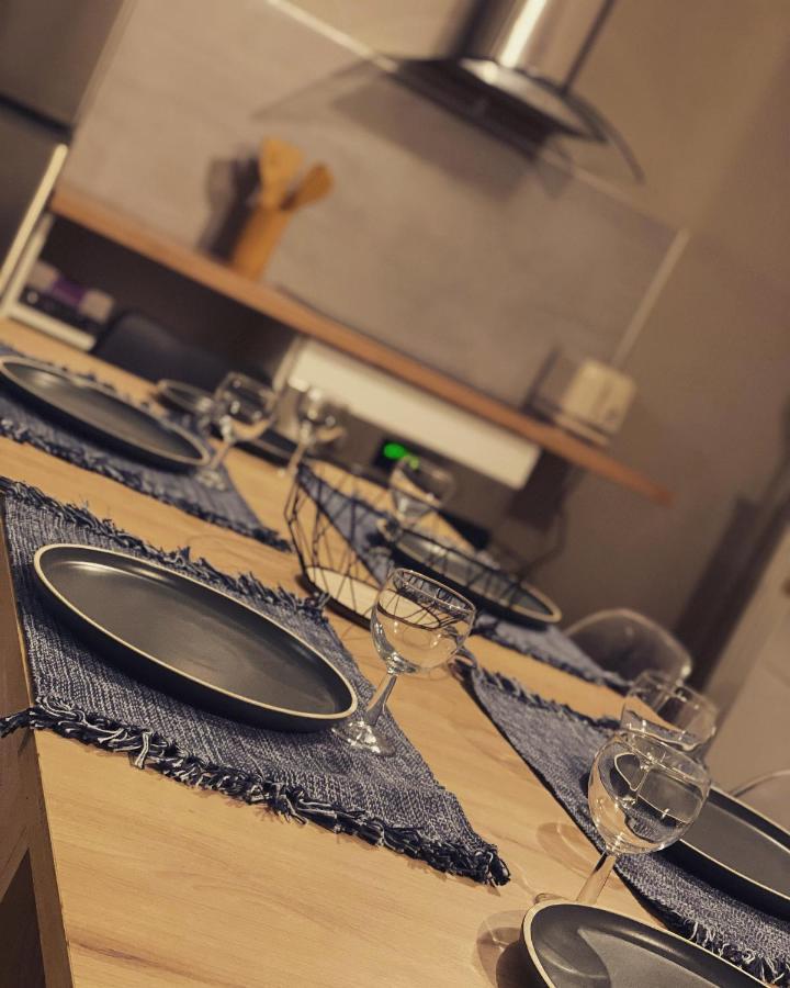 Superbe Duplex En Plein Coeur De Nancy Luaran gambar